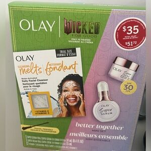 OLAY Cleansing Melts and Super Serum Set New in box